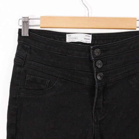 *Ardene Eightytwo High Rise Jegging - Picture 3 of 5